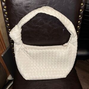 Elegant White Woven Women's Bag